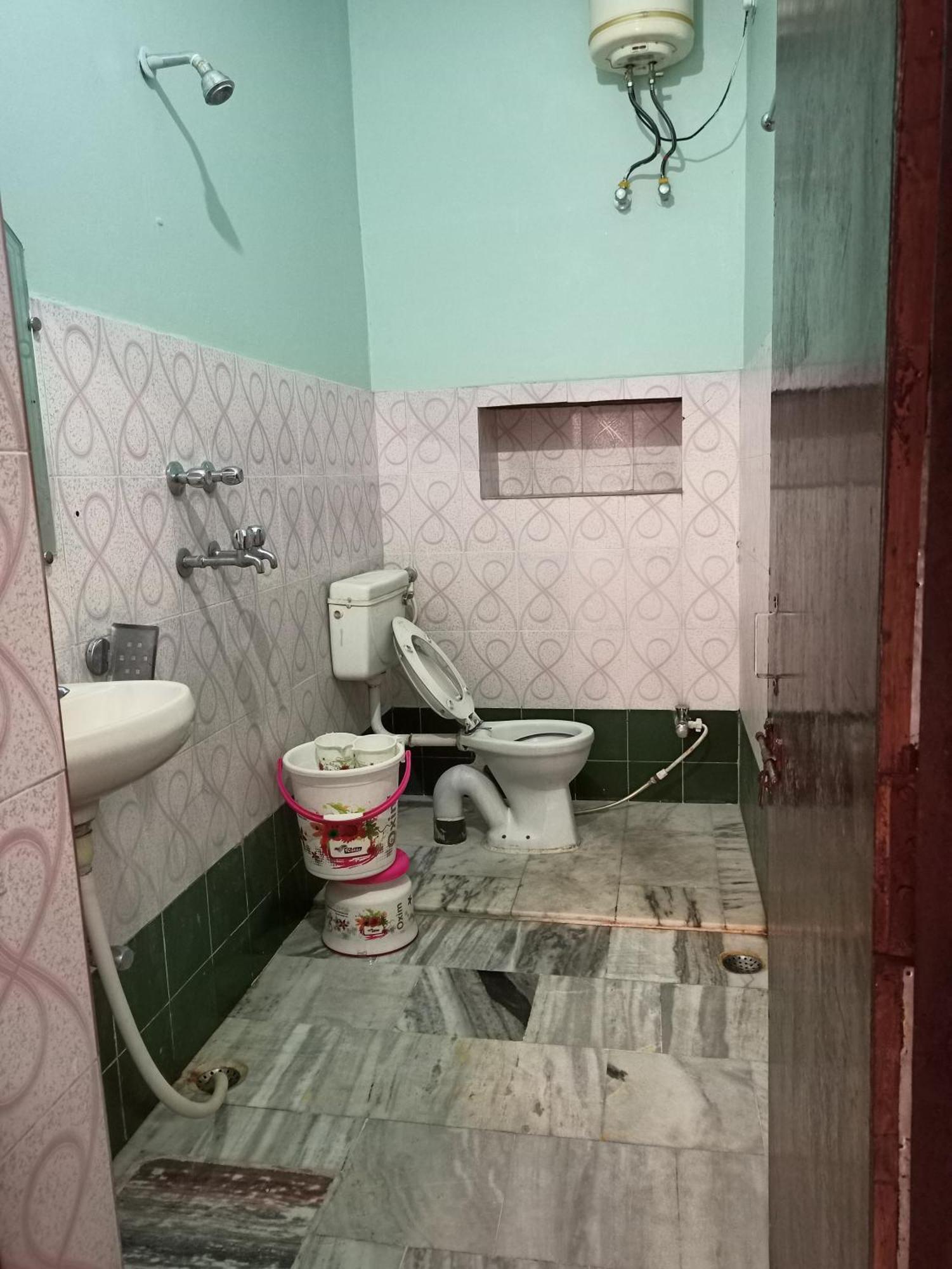 Teerth Guest House Варанаси Екстериор снимка