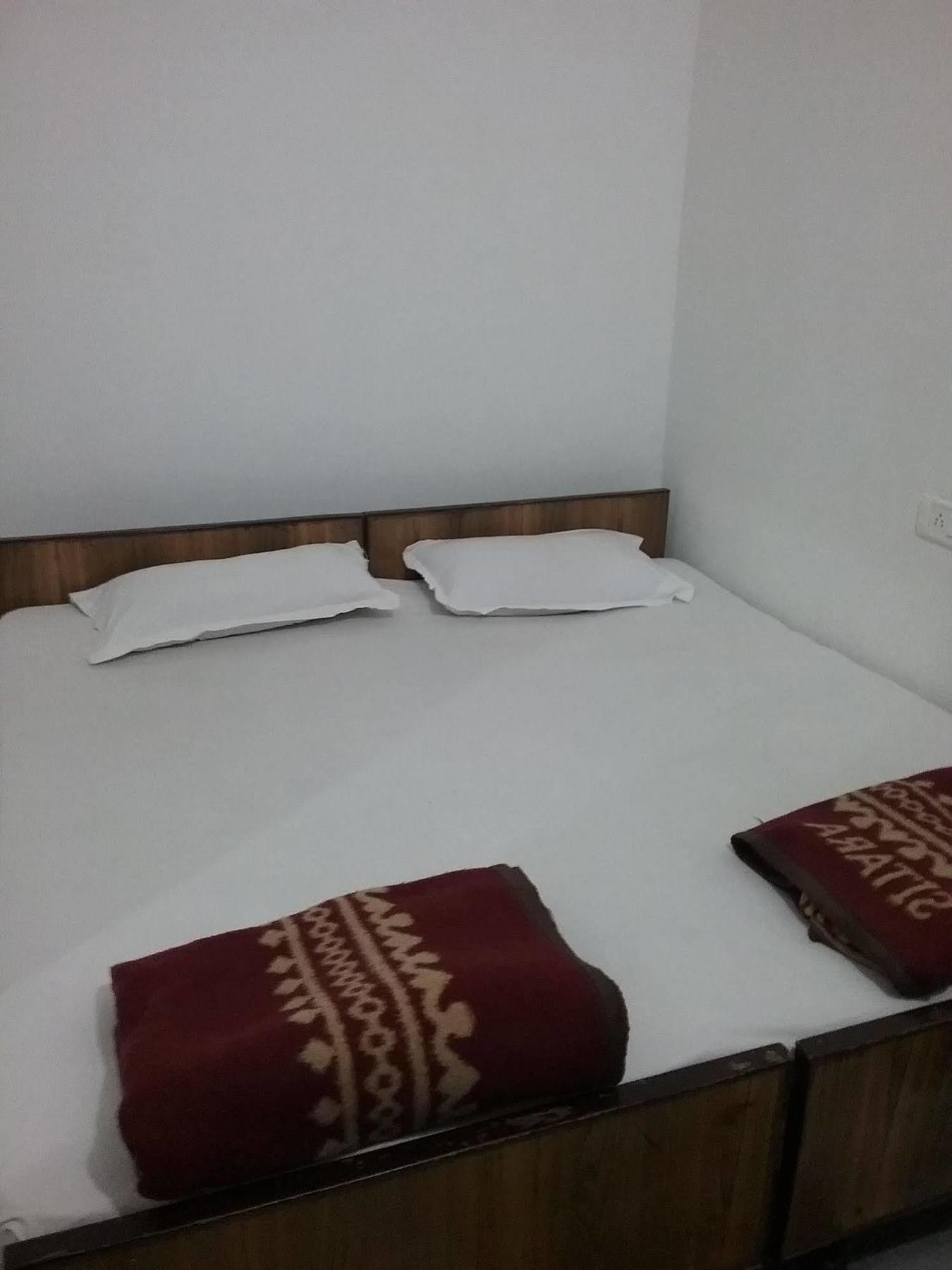 Teerth Guest House Варанаси Екстериор снимка